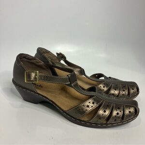 Clarks bronze metallic leather sandals women’s size 7.5 summer boho comfort shoe